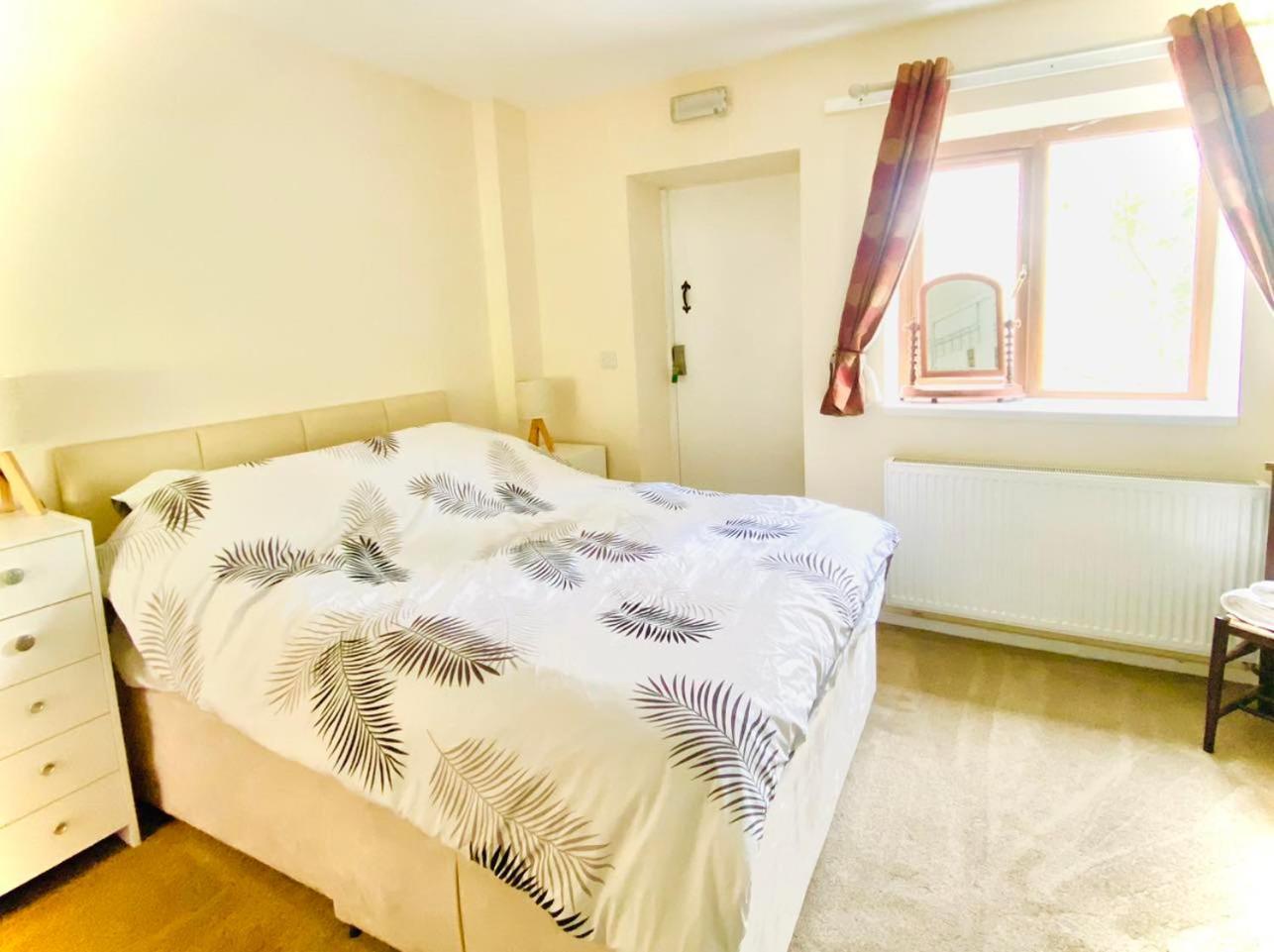 Apartment Motocamp Wales - *